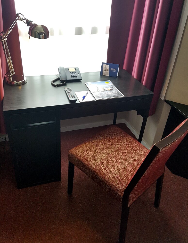 In-Room Business Center
