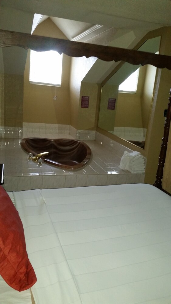 Jetted Tub