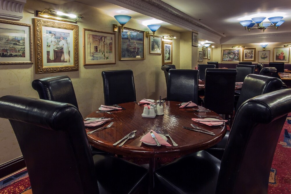Family Dining