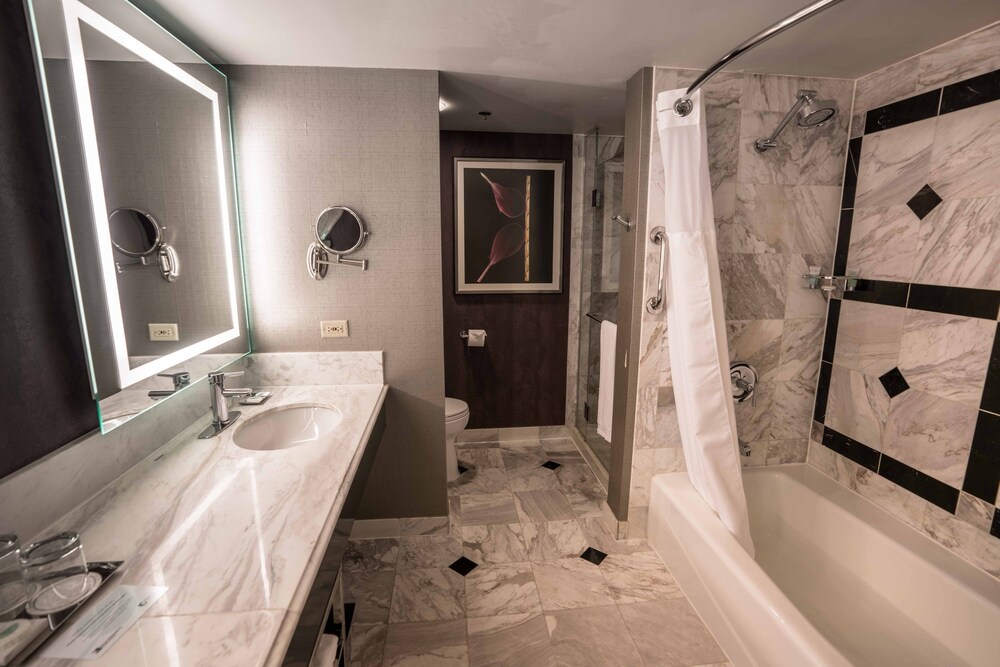 Bathroom, MGM Grand Hotel & Casino