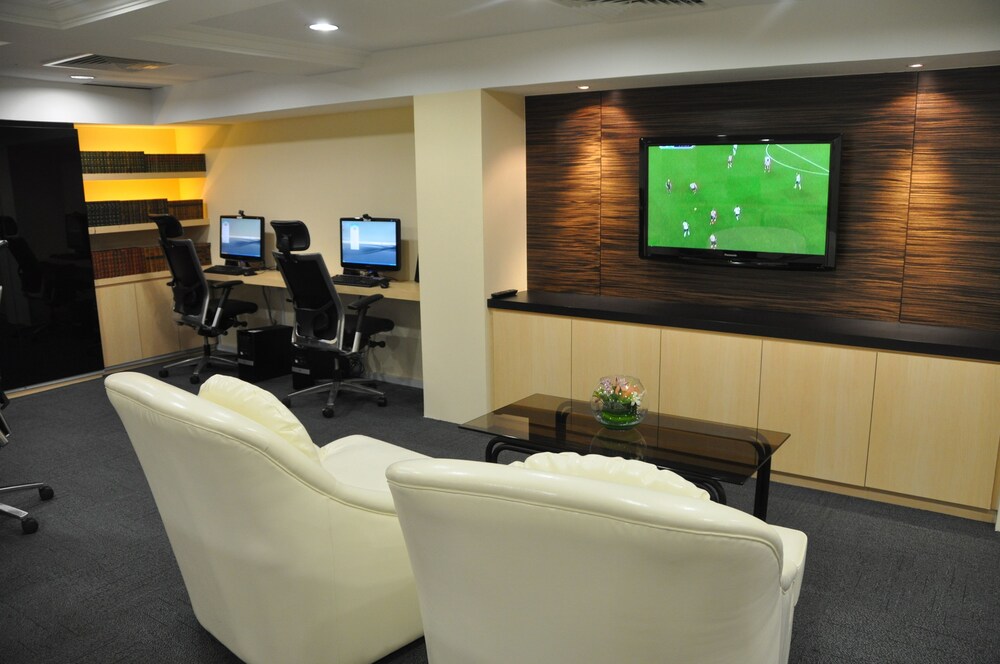 Executive Lounge