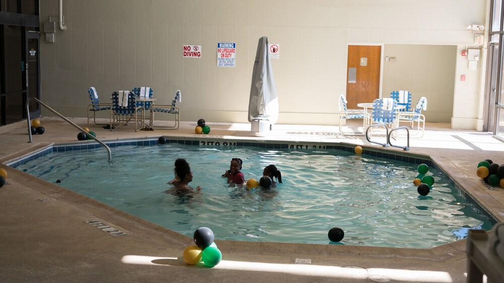 Indoor pool, MCM Eleganté Hotel & Suites