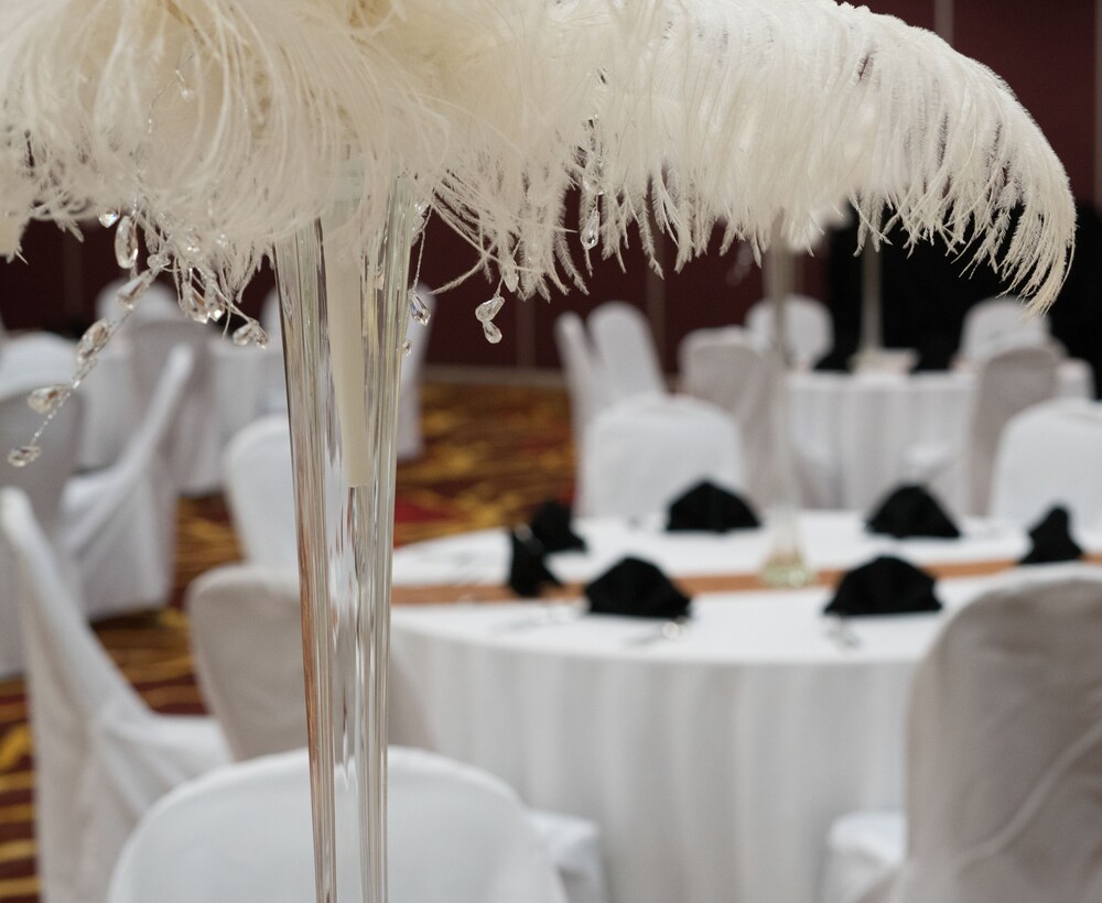 Banquet hall, MCM Eleganté Hotel & Suites