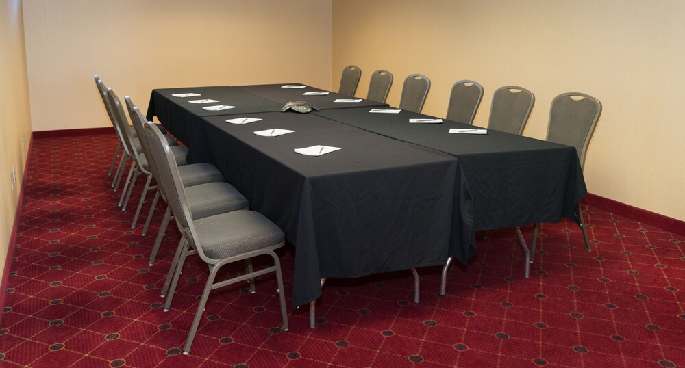 Meeting facility, MCM Eleganté Hotel & Suites