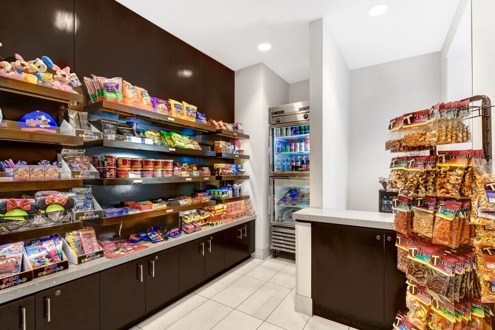 Snack Bar