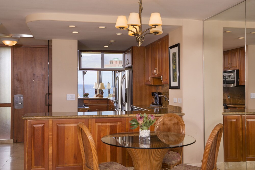 Living area, Aston Mahana at Kaanapali