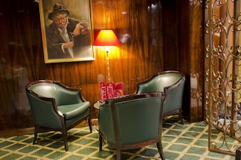 Hotel Bar