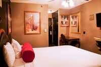 Classic Room, 1 King Bed