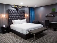 2 Bedroom Suite