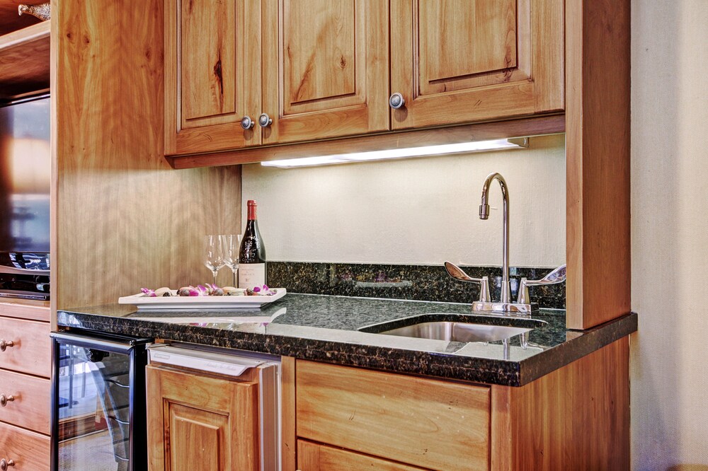 In-Room Kitchenette