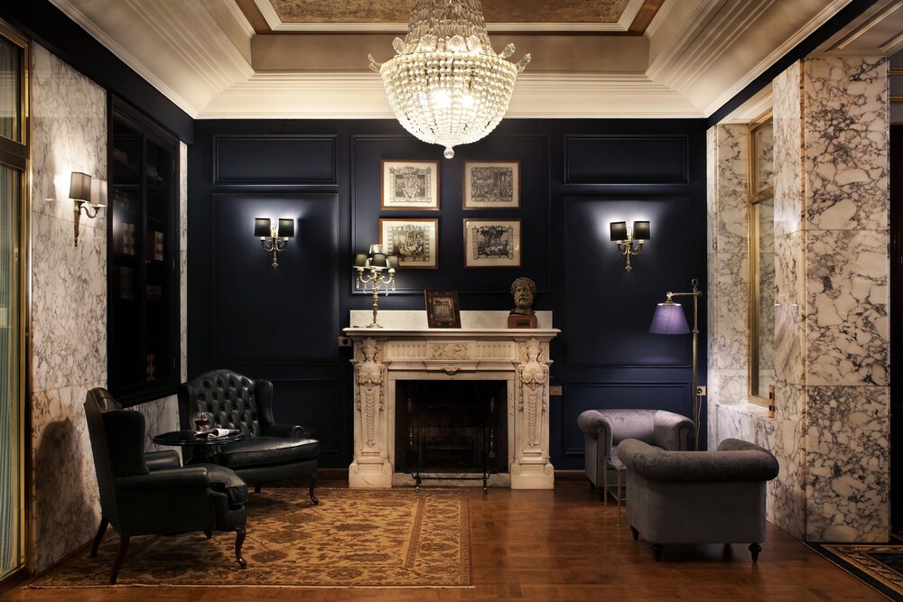 Hotel Bar