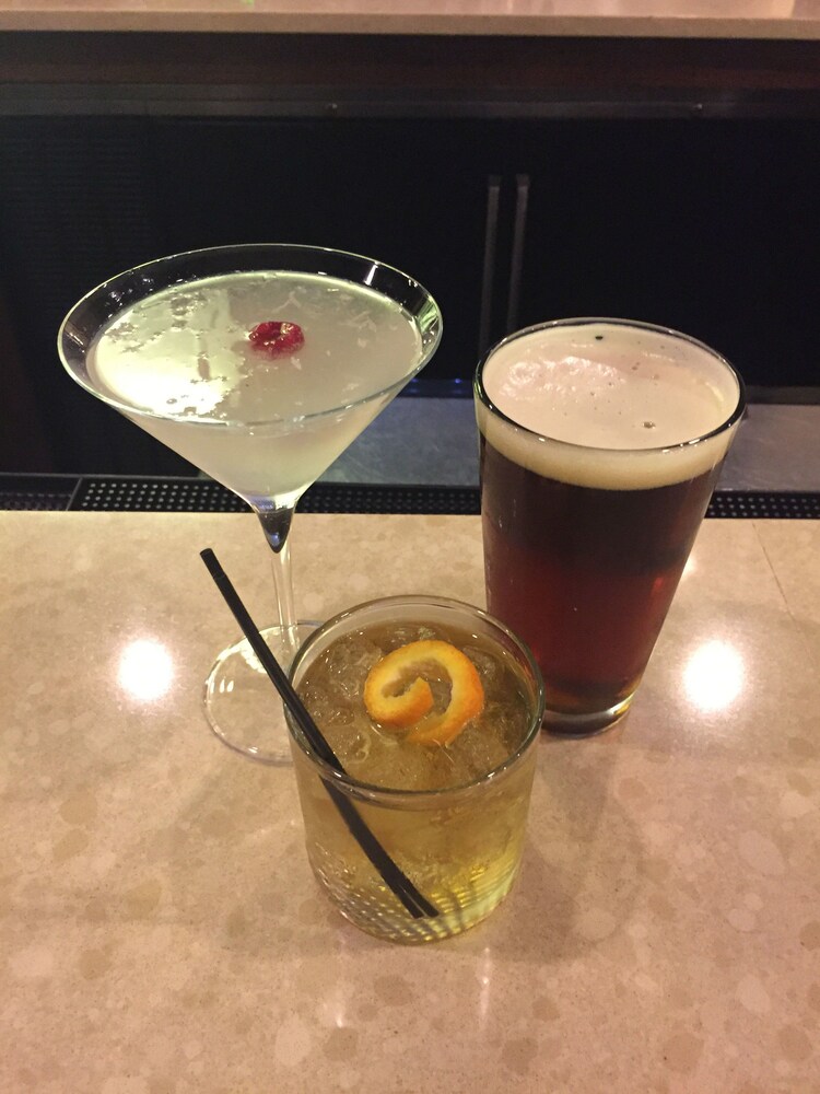 Hotel Bar