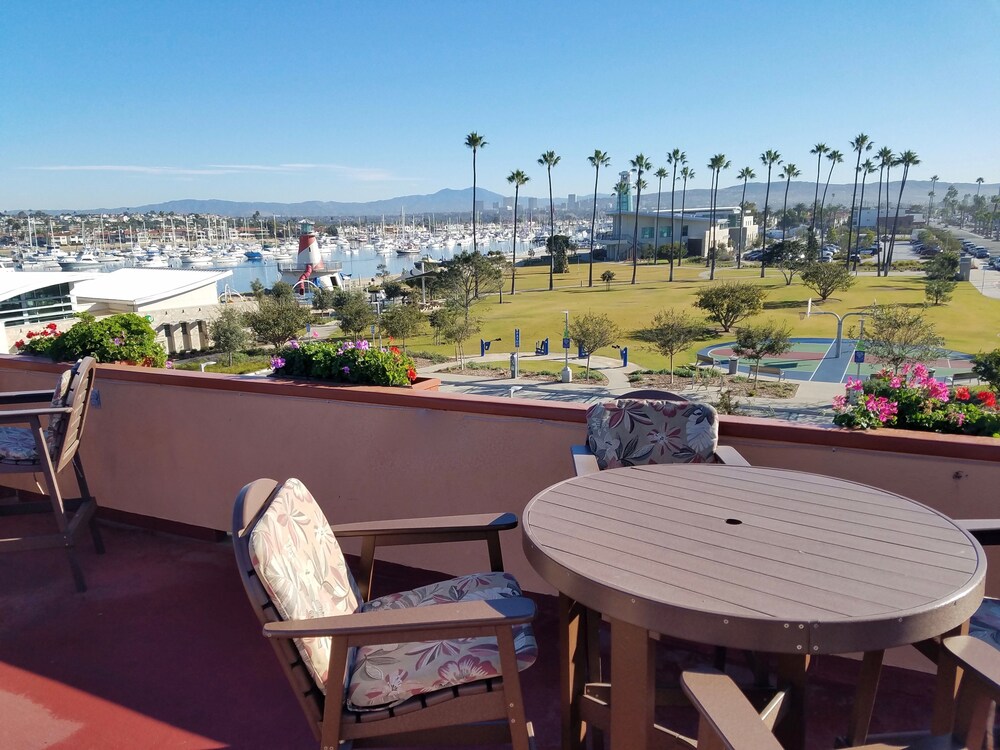 Sundeck