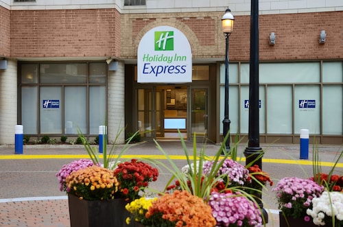 Holiday Inn Express Toronto - Downtown