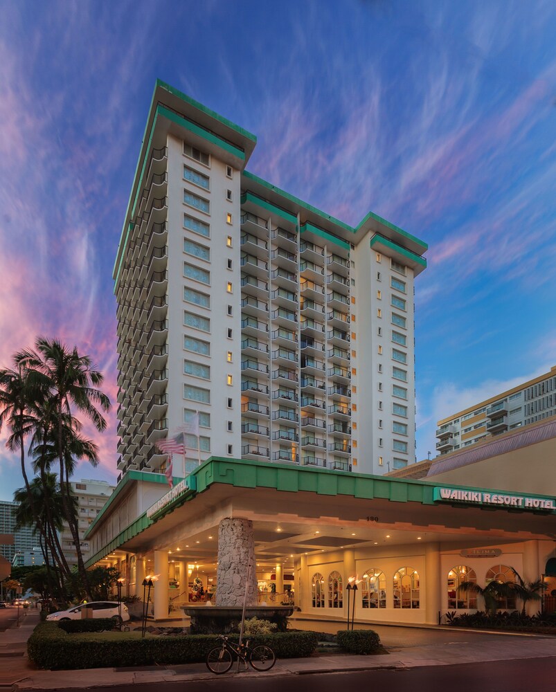 Front of property, Waikiki Resort Hotel