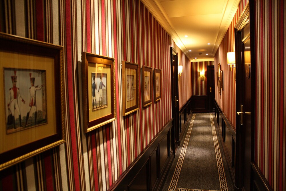 Vestibule