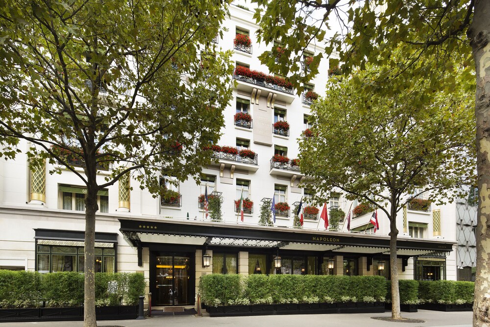 Façade de l'hôtel