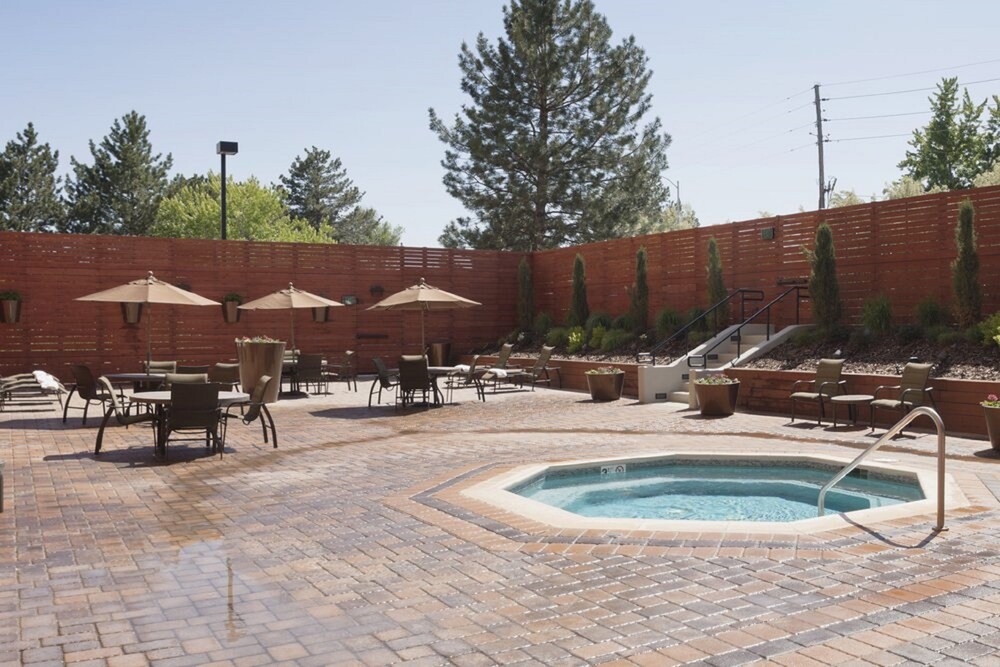 Outdoor spa tub, DoubleTree by Hilton Hotel Denver