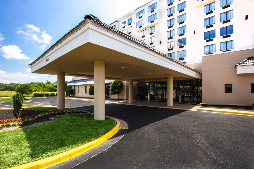 Property entrance, Harborside Hotel