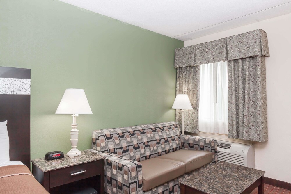 Guestroom