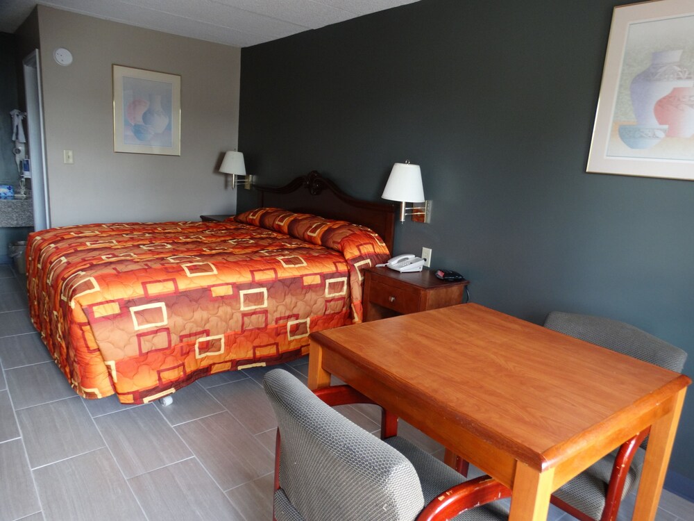 Guestroom