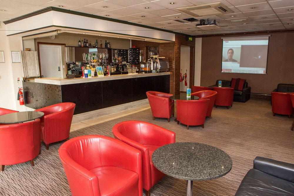 Hotel Bar
