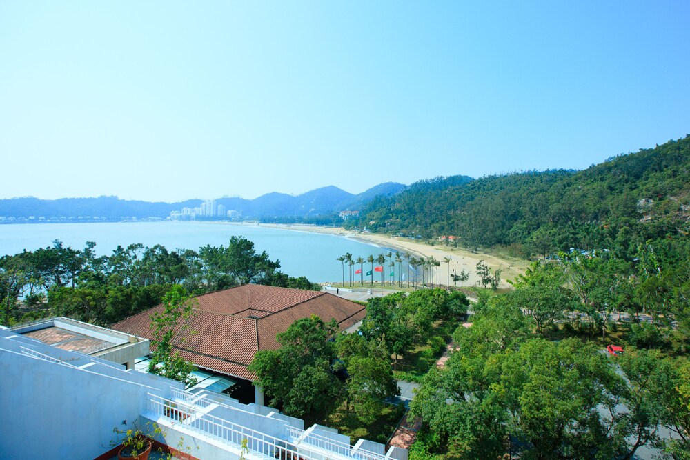 Beach/Ocean View