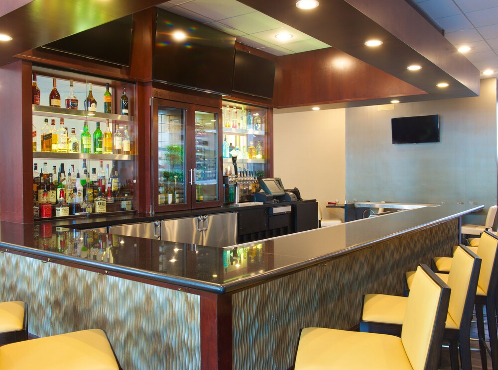 Hotel Lounge