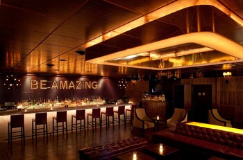 Hotel Lounge