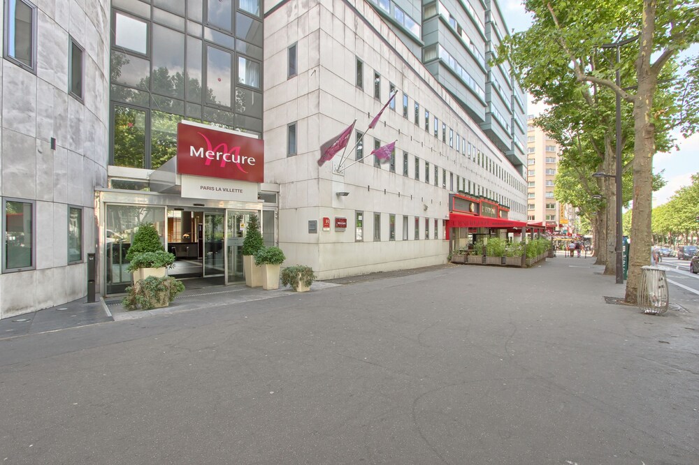 Hotel Front