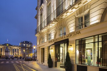 Hotel Front - Evening/Night