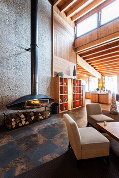 Hotel Lounge