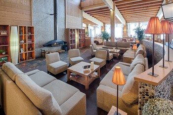 Hotel Lounge