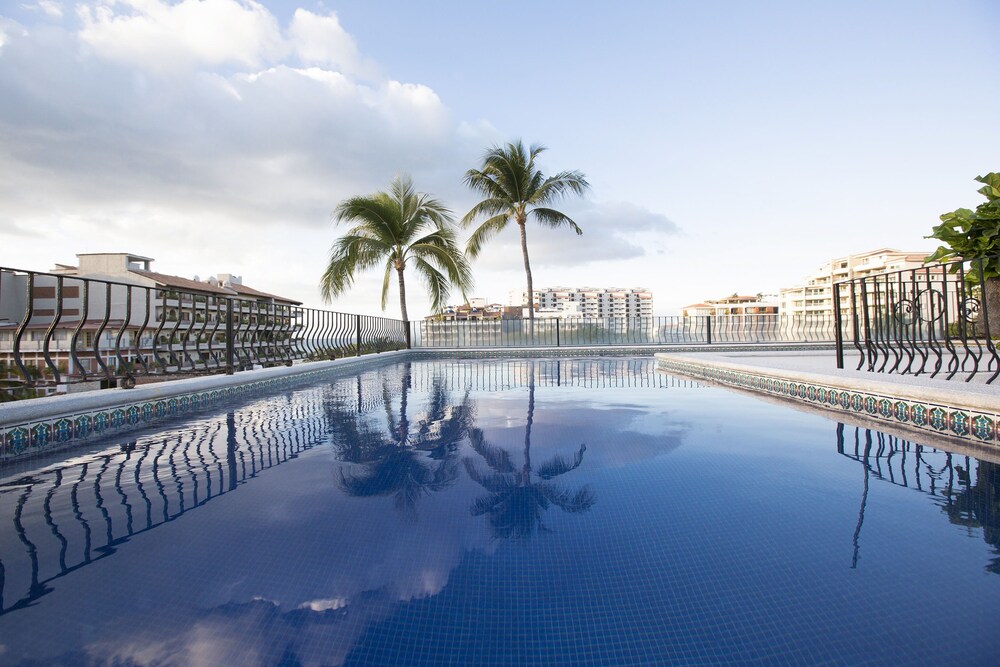 Rooftop Pool