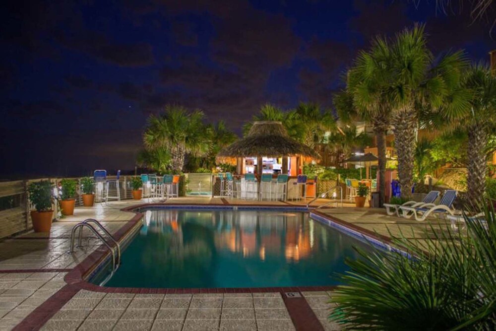Poolside Bar