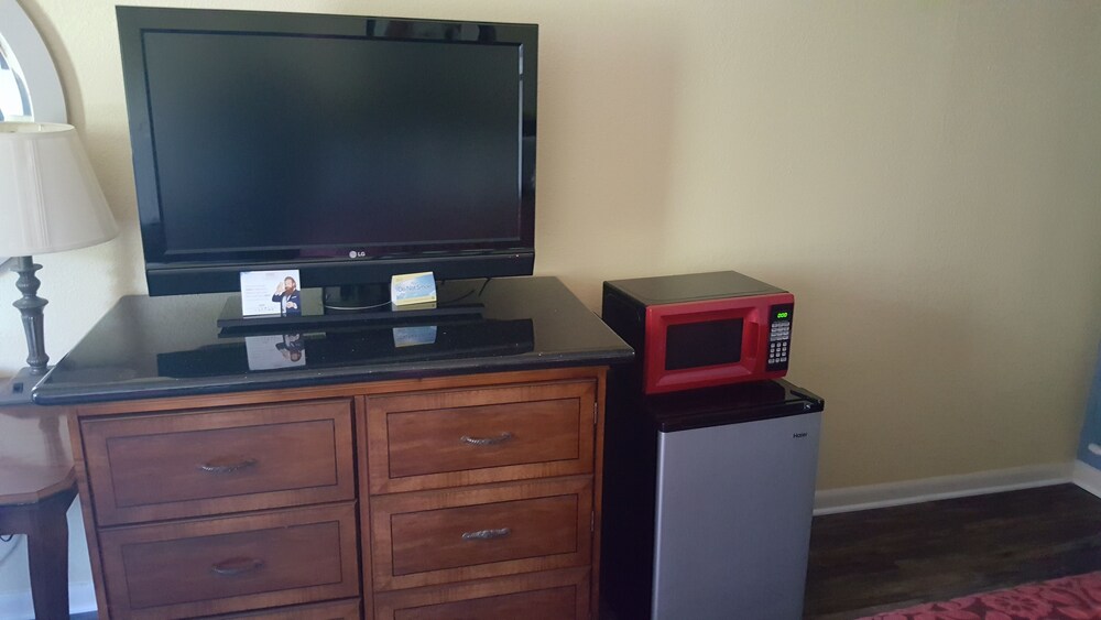 Mini-Refrigerator
