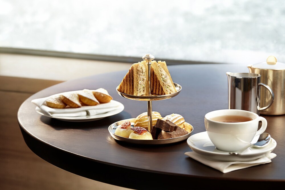 Executive Lounge