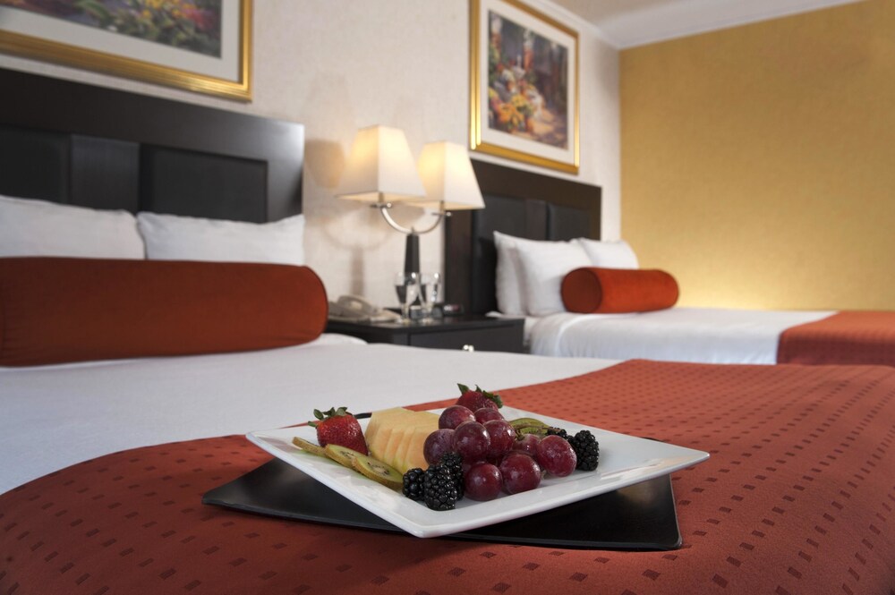 Room Service - Dining