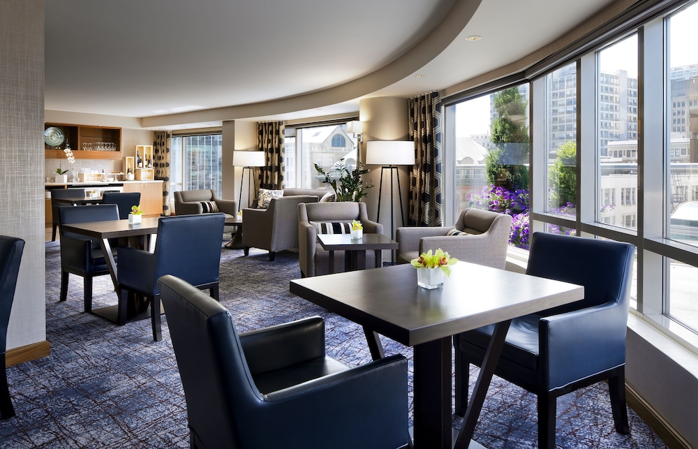 Executive Lounge