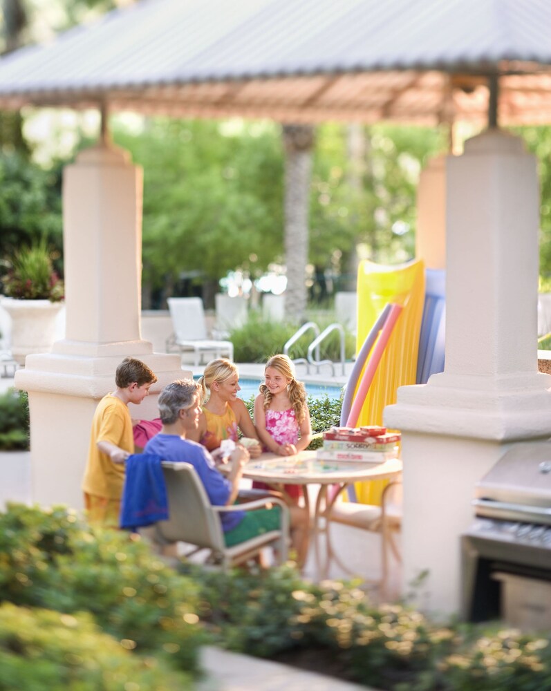 Poolside Bar