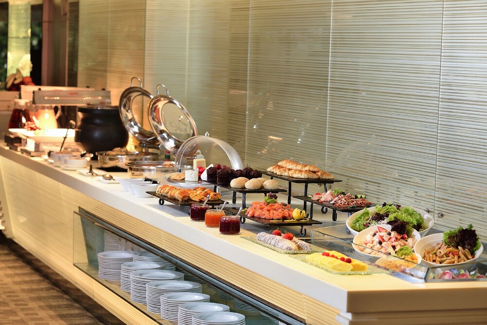 Executive Lounge