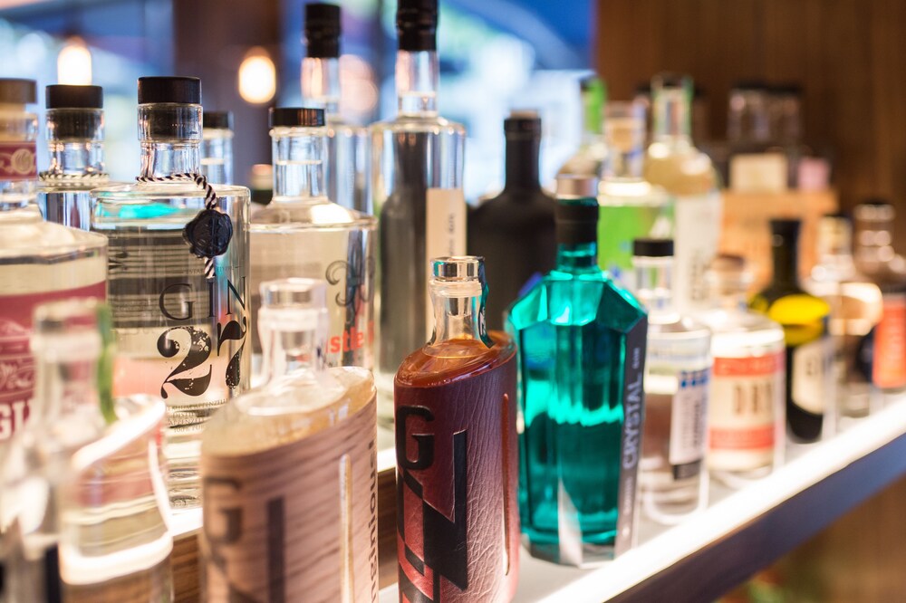 Hotel Bar