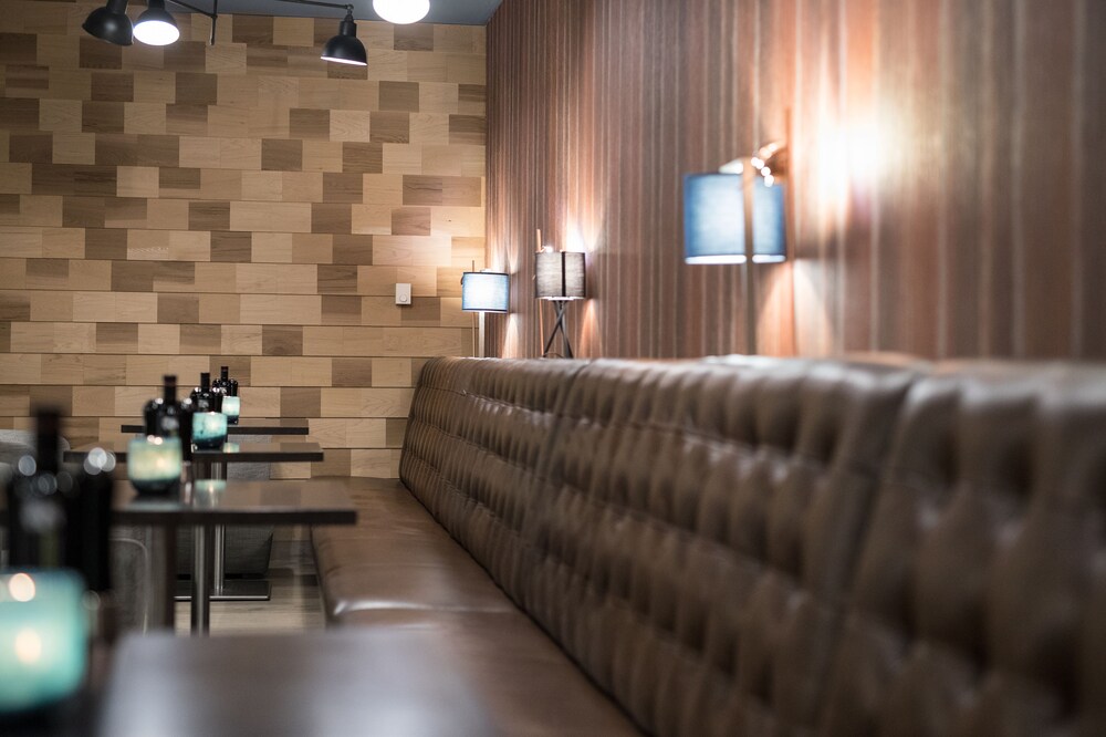 Hotel Lounge