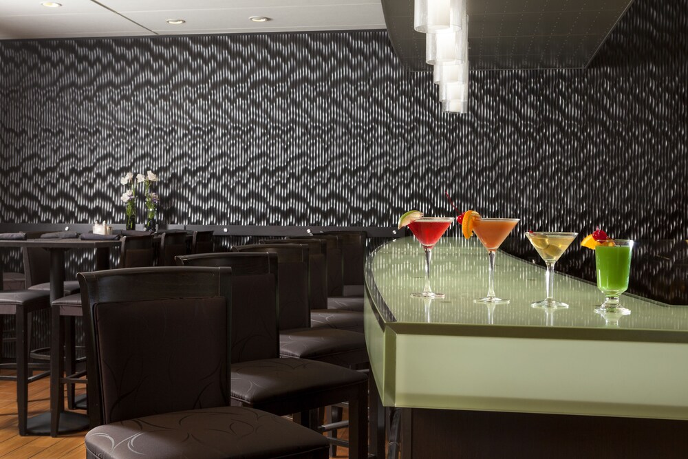 Hotel Lounge