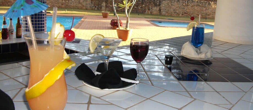Poolside Bar