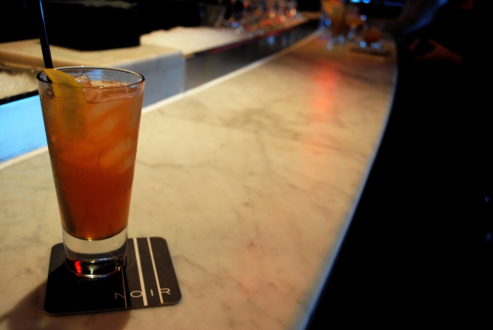 Hotel Bar