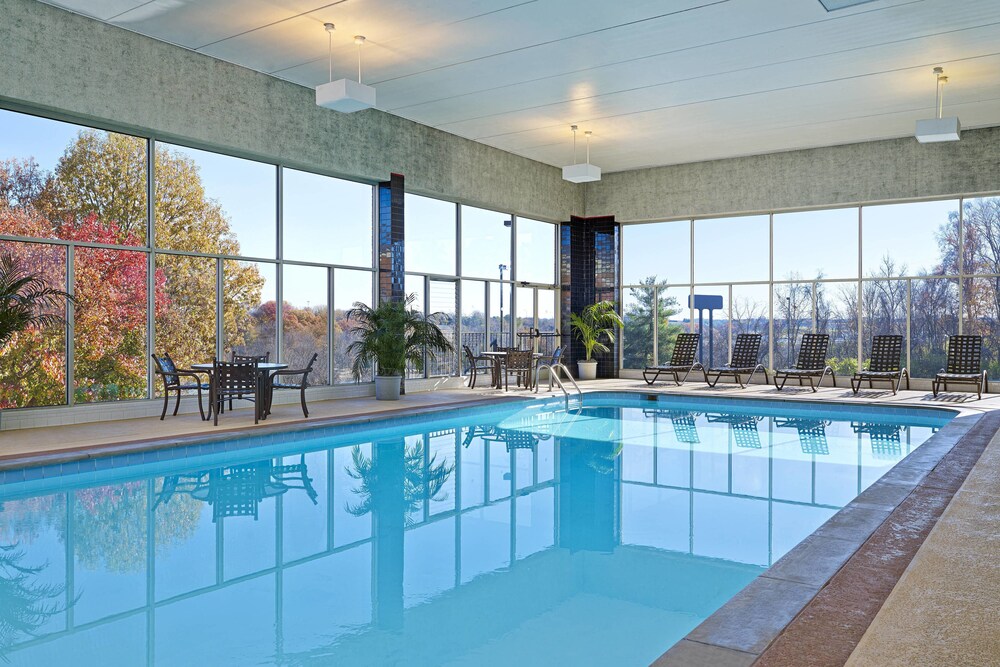 Indoor pool, Sheraton Music City Nashville Airport