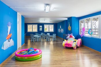 Childrens Play Area - Indoor