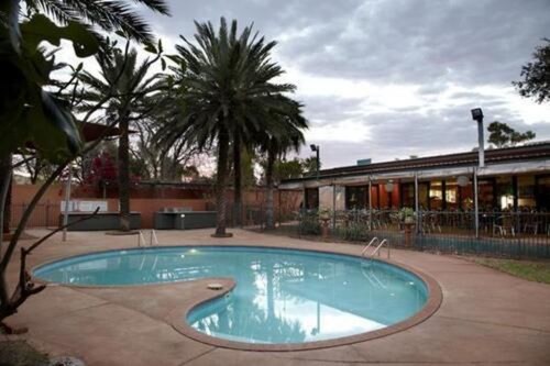Seasons Hotel Newman