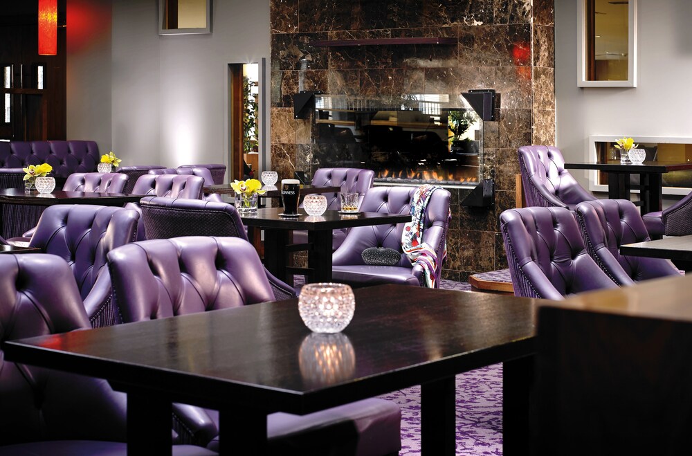 Hotel Lounge